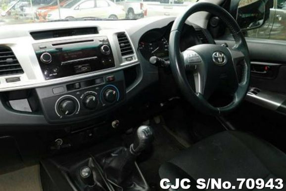 Hilux Vigo Smart Cab 2014