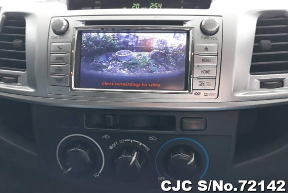 Hilux Vigo Champ, 3.0 Double Cab 2014-Screen