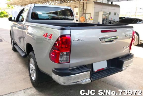 Toyota Hilux Revo Silver Manual 2015