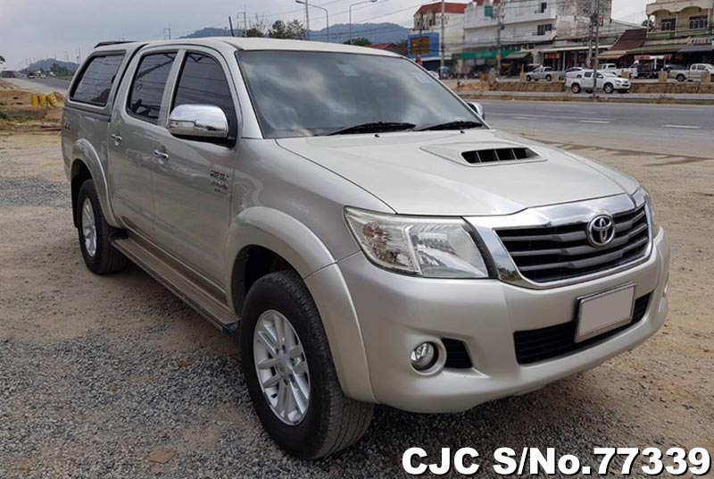 Toyota Hilux Vigo Silver AT  2013 3.0L Diesel