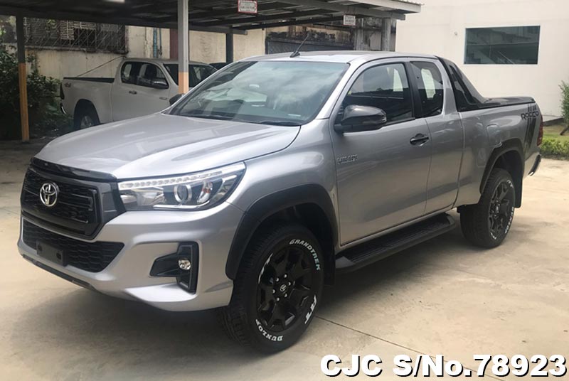 Toyota Hilux Revo Rocco Silver AT 2019 2.4L Diesel