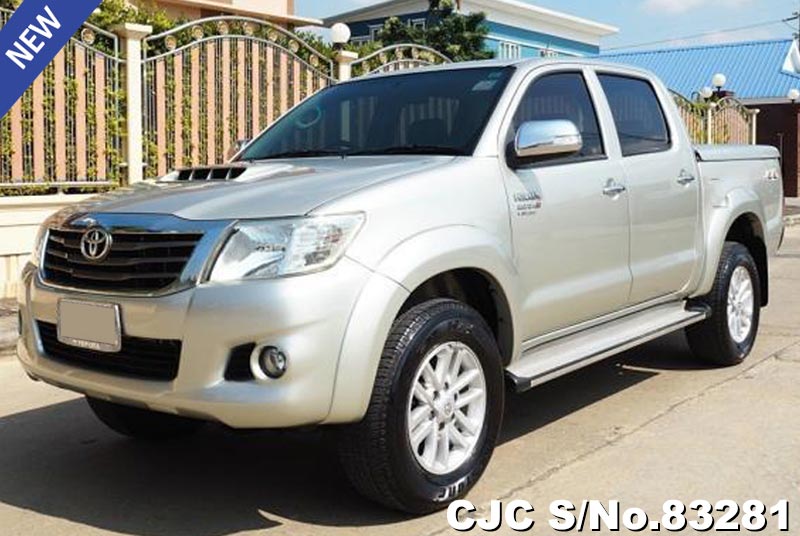 Toyota Hilux Vigo Silver AT Double Cab 2014