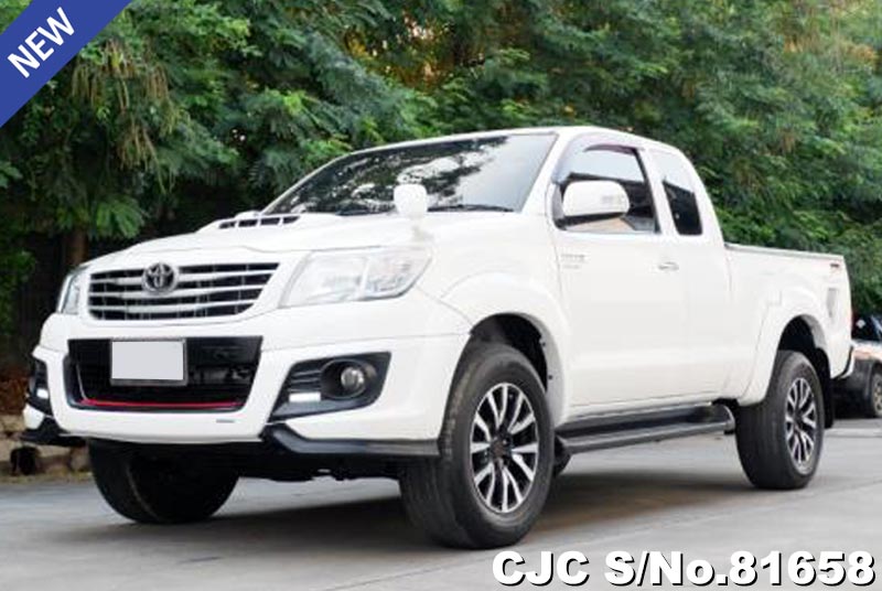 Toyota Hilux Vigo White AT 2014 2.5L Diesel