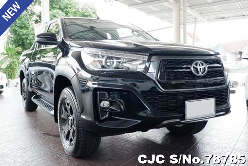 Toyota Hilux Revo Rocco Black MT Smart Cab