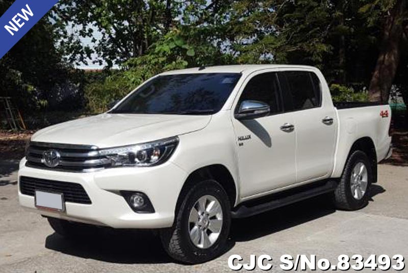 Toyota Hilux Revo White MT  2016 2.8L Diesel